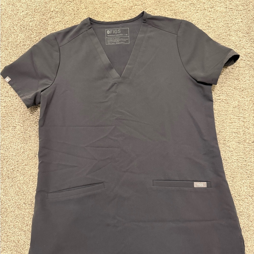 Figs Casma XS in charcoal